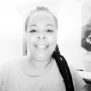 Meet your Posher, Bobbi